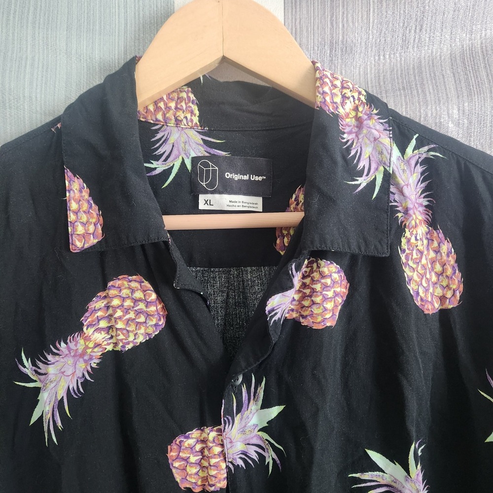 Original Use Mens‎ XL Black Pineapple Print Shirt Tropical Resortwear Cabana